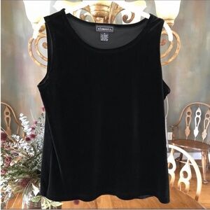 NWT Elementz Velour Top ⭐️5/$25⭐️